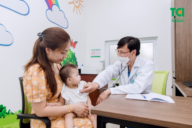 Vắc xin phế cầu của Bỉ - Bố mẹ cần càng phải có phương án đưa trẻ đi tiêm chủng đúng lich, đúng hẹn và tuân thủ theo chỉ định của bác sĩ chuyên khoa.