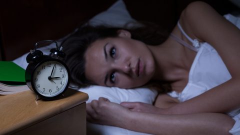 Nguyên nhân và cách chữa bệnh mất ngủ cho giới trẻ