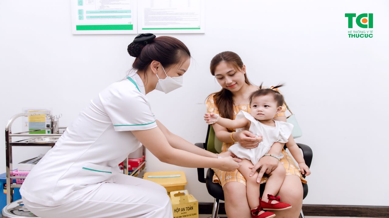 Có thể tiêm vắc xin phế cầu cho trẻ dưới 6 tuần tuổi không?

