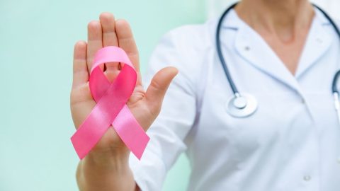 Tầm soát ung thư buồng trứng cho nữ giới và những điều cần lưu ý