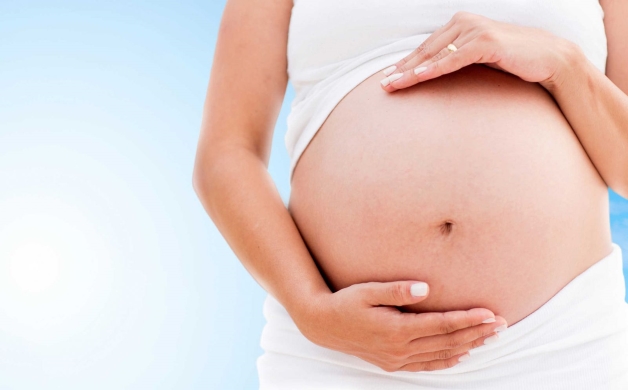 Lây truyền bệnh STDs từ mẹ sang con qua quá trình mang thai và sinh nở