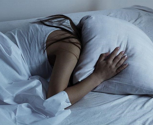Bệnh mất ngủ về đêm kéo dài gây ra những ảnh hưởng thế nào?