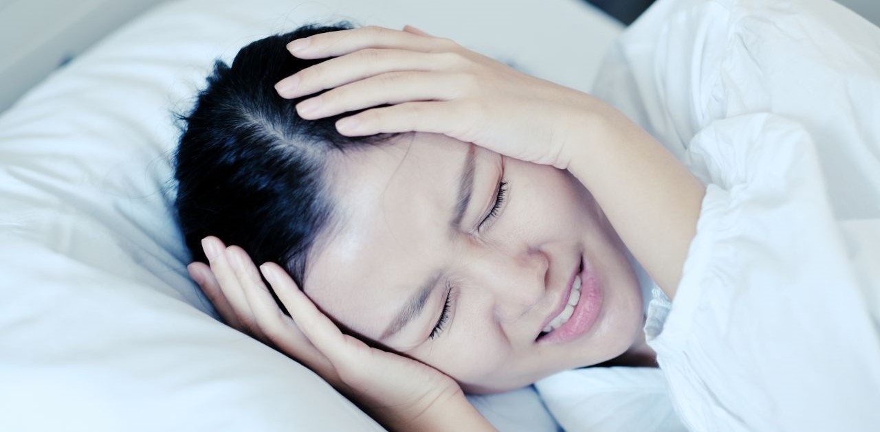 Tại sao đau đầu và hoa mắt có thể gây chóng mặt và mất ngủ? 
