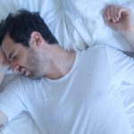 Nguyên nhân và cách chống đột quỵ khi ngủ