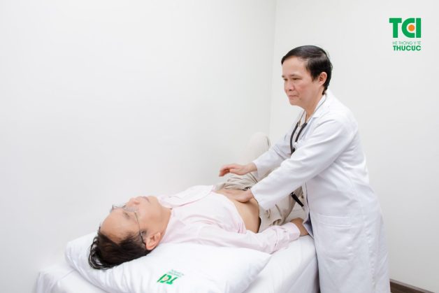 Đi khám định kỳ để phát hiện bệnh sớm