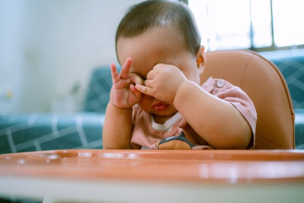 Điều trị cho bé bị viêm bờ mi mắt | TCI Hospital