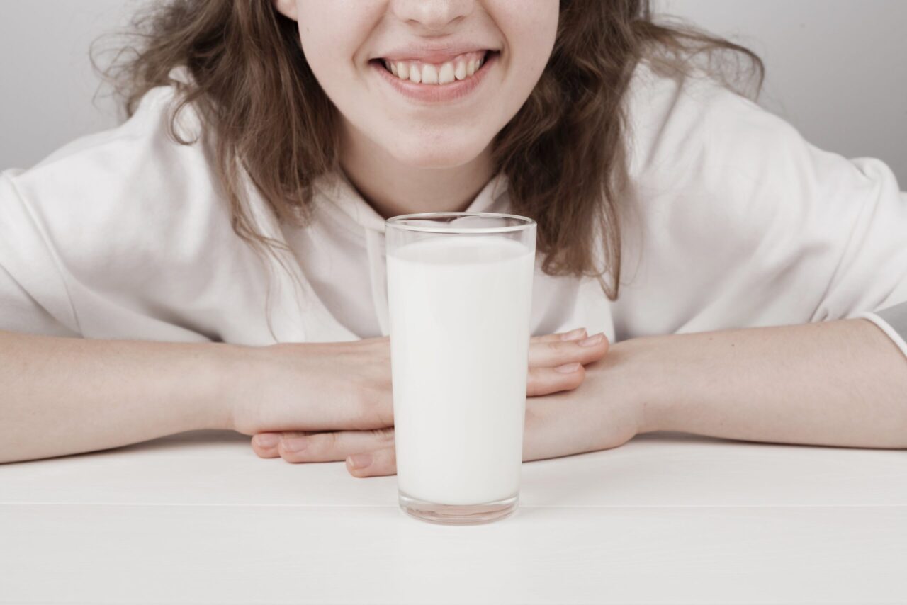  Sữa dành cho người viêm đại tràng có tác dụng gì và cách sử dụng