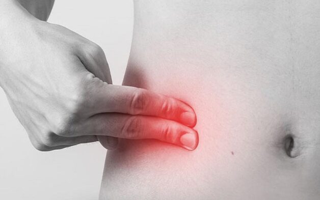 Đau vùng phải bên dưới là triệu chứng thường gặp nhất của đau ruột thừa