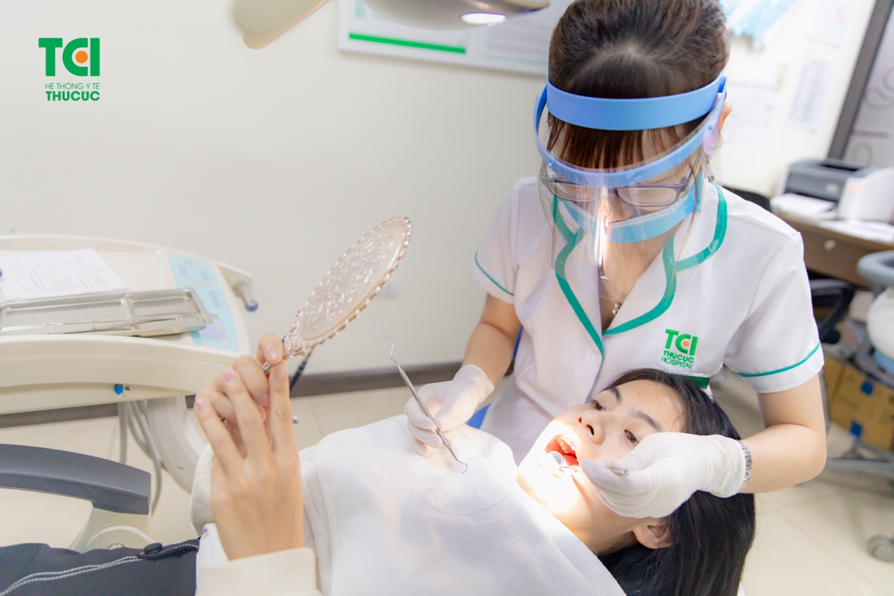 Nguyên nhân và cách làm sạch vôi răng tự tróc hiệu quả