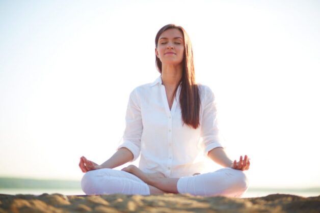Tập yoga giúp giảm triệu chứng stress của các bệnh lý đường ruột