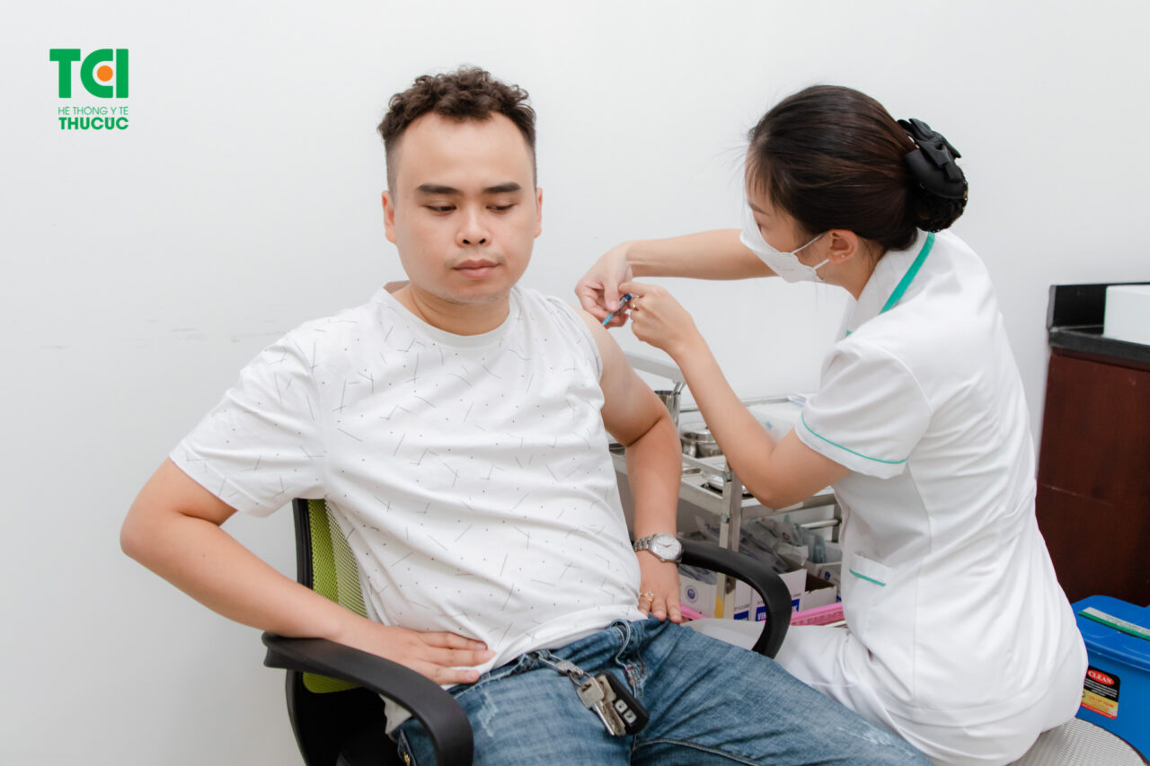 Bị viêm gan B có thể tiêm vắc xin được không?