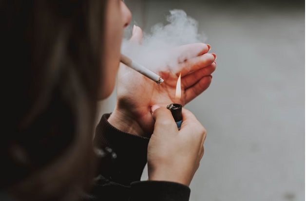 Thuốc lá và chất kích thích cũng làm tăng nguy cơ dang ky fun88.