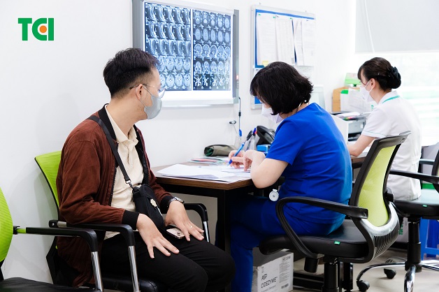 Điều trị sớm, đúng hướng sẽ hạn chế biến chứng nguy hiểm.