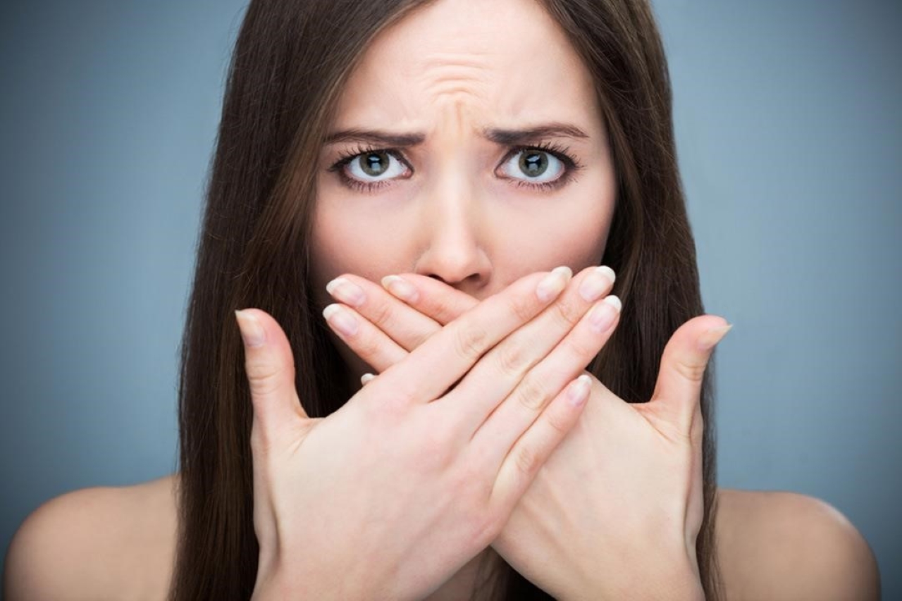 Nguyên nhân và cách điều trị viêm lợi gây hôi miệng 