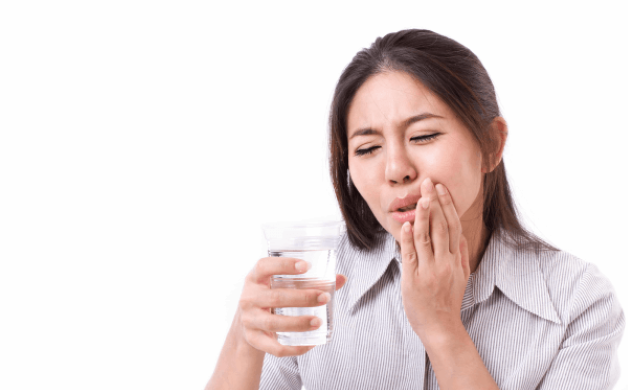 nổi mụn trắng ở nướu
