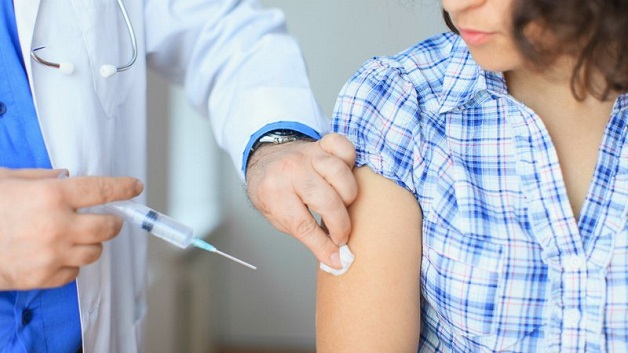 Tiêm vắc xin là phương pháp hiệu quả giúp phòng ngừa bệnh
