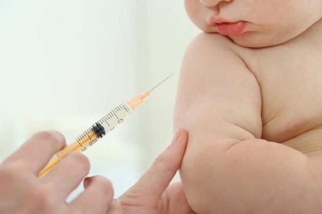 Tiêm vacxin đúng lịch trình đảm bảo rằng trẻ sơ sinh được bảo vệ khỏi những nguy cơ tiềm ẩn