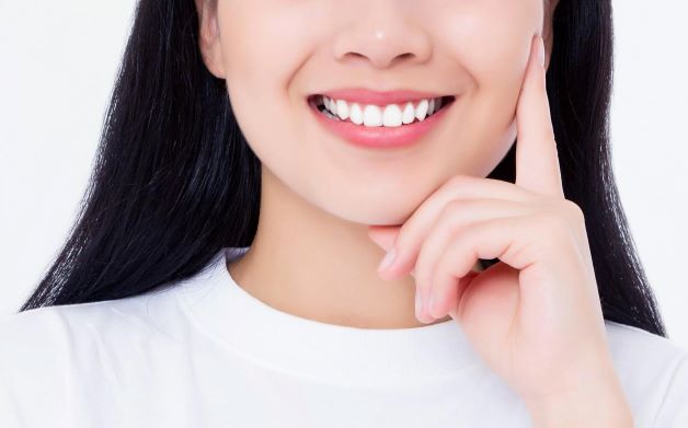 Có nhiều yếu tố để quyết định bọc răng sứ xài được bao lâu