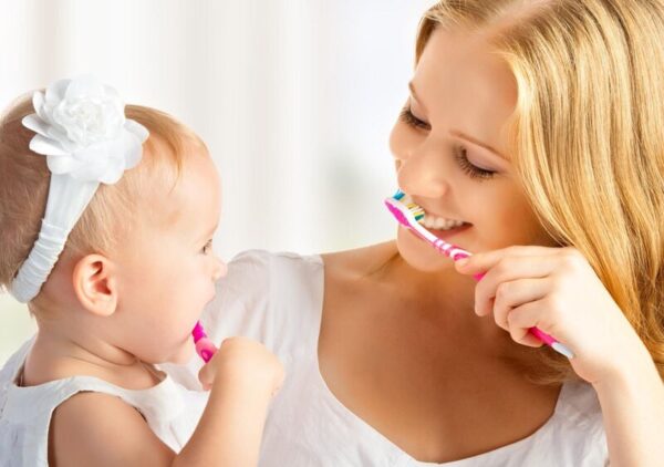 Cha mẹ nên dùng những loại kem đánh răng an toàn cho trẻ em