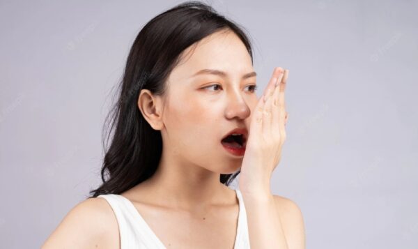 Tại sao lại hôi miệng sau ăn hành tỏi?