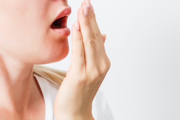 Miệng hôi thông thường có thể có nhiều nguyên nhân