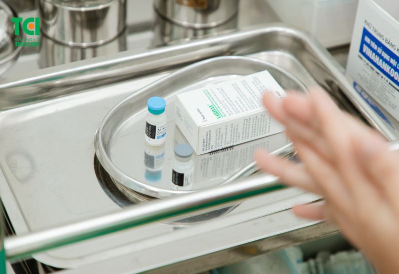Đối với một số loại vắc-xin như sởi - quai bị - rubella và thủy đậu, thời gian chờ đợi có thể lên đến ba tháng sau khi tiêm trước khi cố gắng mang thai.