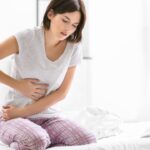 Ợ chua ăn không tiêu: Làm sao để cải thiện