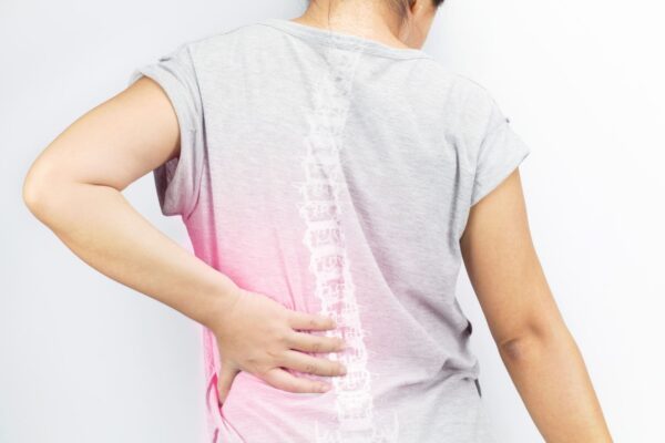 Thiếu hụt canxi có thể dẫn đến các vấn đề nghiêm trọng như loãng xương, chuột rút hoặc thậm chí ảnh hưởng đến nhịp tim.