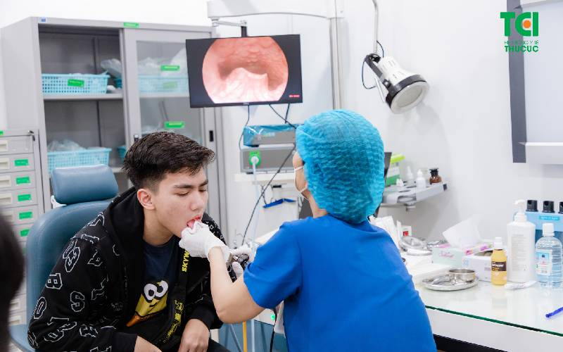 Biến chứng Bệnh viêm mũi họng