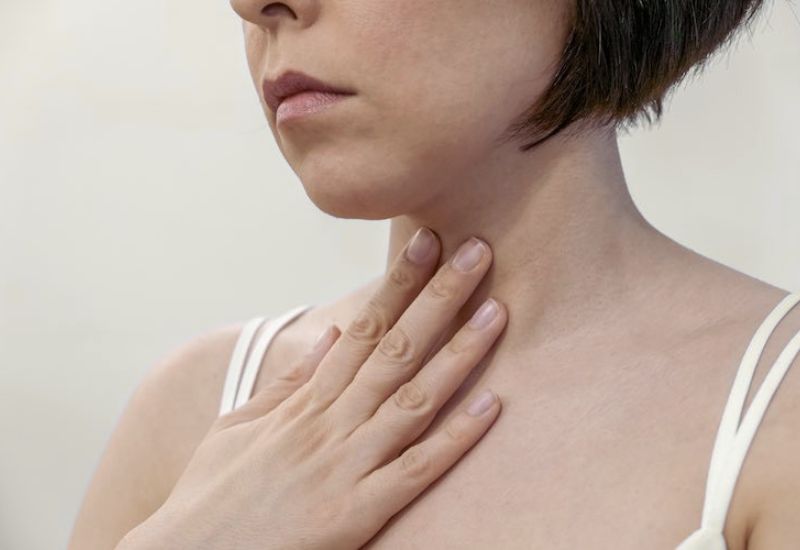 U tuyến giáp lành tính có nguy hiểm không? Các dấu hiệu cảnh báo u lành tính tuyến giáp đang diễn tiến phức tạp