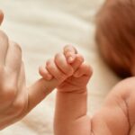 Tìm hiểu vấn đề ở cữ sau sinh có khâu quần áo được không
