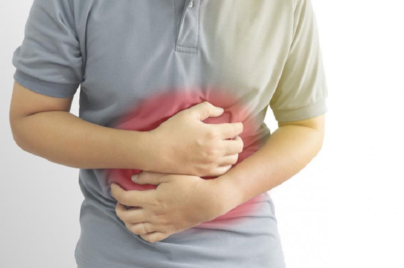 Người có triệu chứng đầy hơi, chướng bụng kéo dài nên cân nhắc kỹ việc sử dụng đu đủ