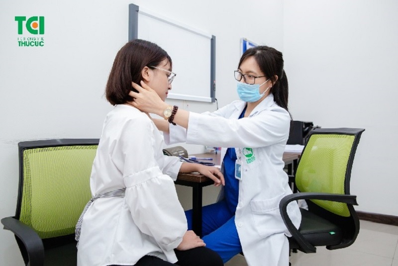 Cần thăm khám để được chẩn đoán và điều trị theo phác đồ phù hợp