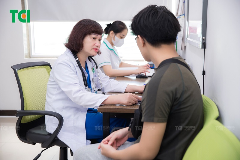 Khám và điều trị viêm khớp gối