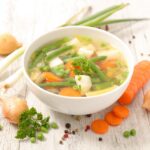 Thực phẩm làm giảm ợ chua: Ăn gì để nhẹ bụng, hết axit?